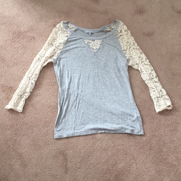 6/25.00 -or free 25.00 purchase/5.00 add-on -CHARLOTTE RUSSE long-sleeved lace. - Picture 3 of 3